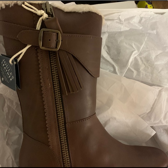 NWT- FINCHDALE MID CALF WATER RESISTANT BOOTS - Picture 5 of 7